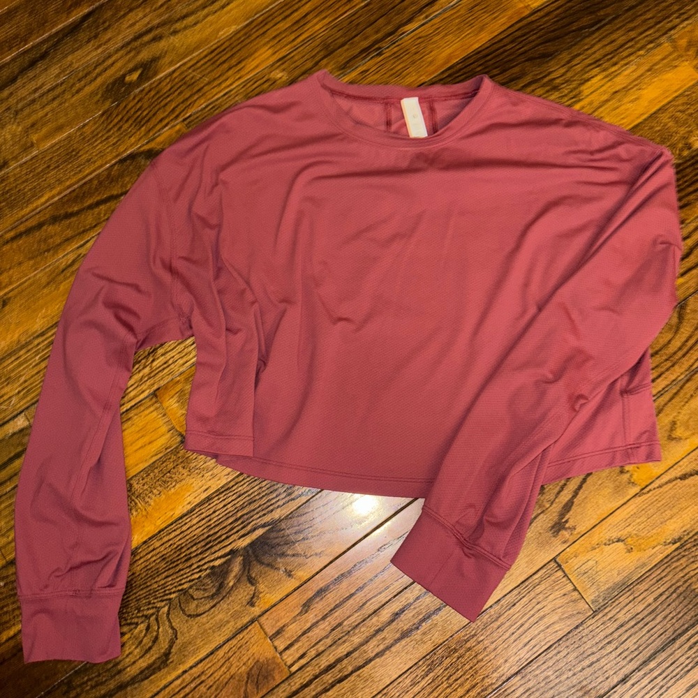 Lululemon cropped long sleeve
